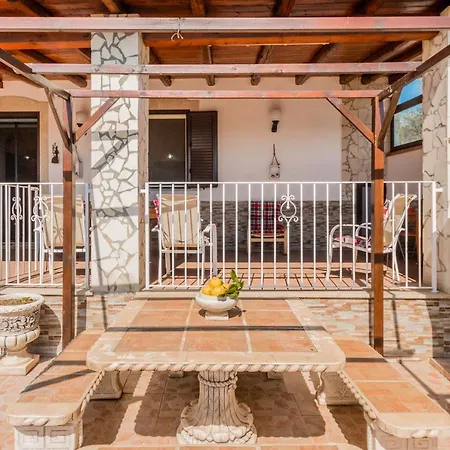 Gaia Villa
